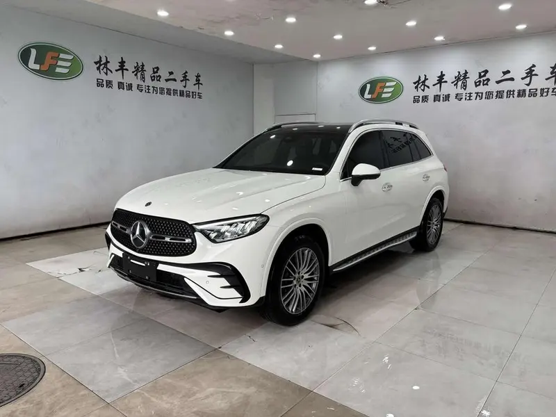 Mercedes-Benz GLC Facelift GLC 300 L 4MATIC Version 5 Seater, 2023 — фото 1