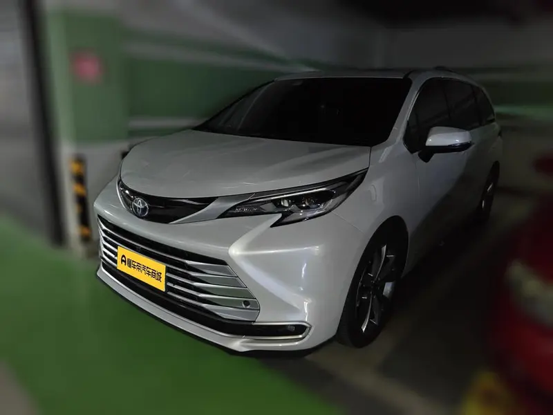 Toyota Sienna, 2023
