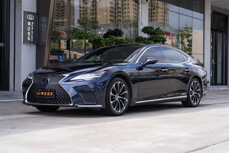 Lexus LS, 2021