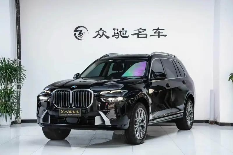 BMW X7, 2023