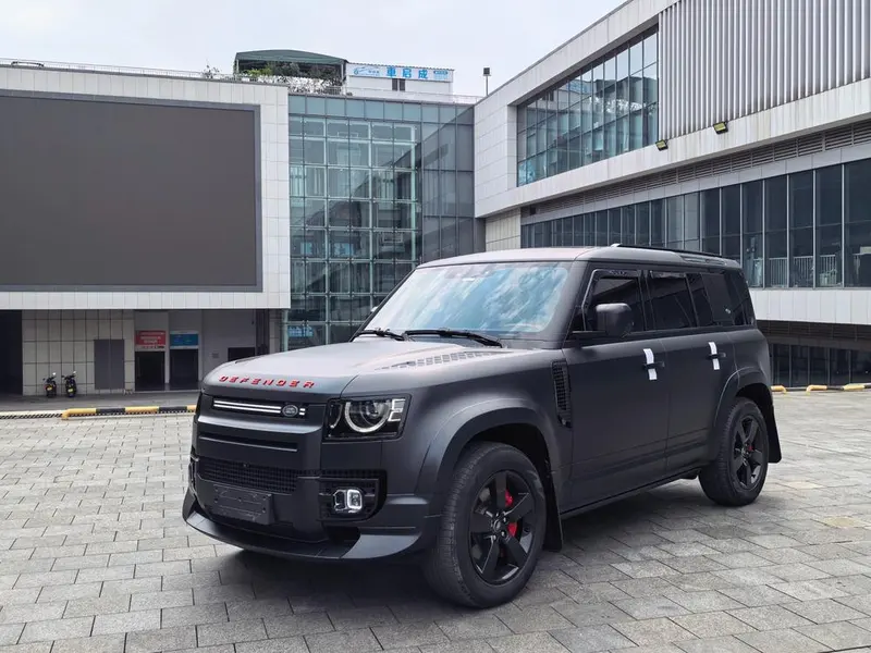 Land Rover Defender 110 3.0T P400 X-DYNAMIC HSE, 2024 — фото 1
