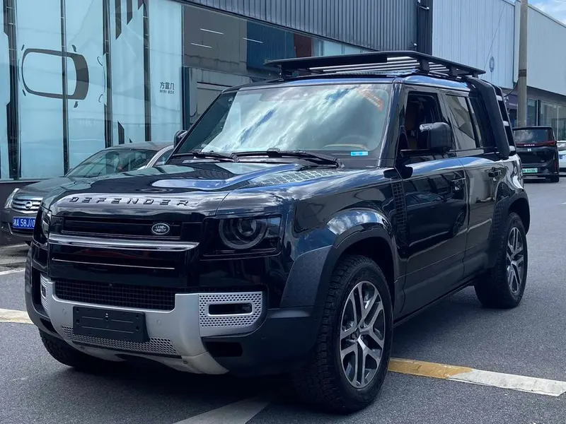 Land Rover Defender, 2023