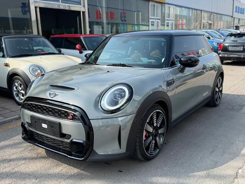 MINI MINI Facelift 2.0T COOPER S Artist, 2023 — фото 1