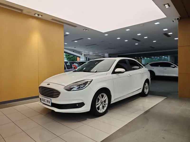Ford Escort Facelift 1.5L Auto Joy Version CN6, 2019 — фото 1