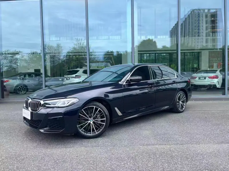 BMW 5-Series, 2023