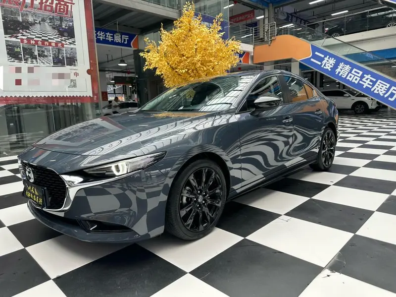 Mazda 3 Axela, 2022