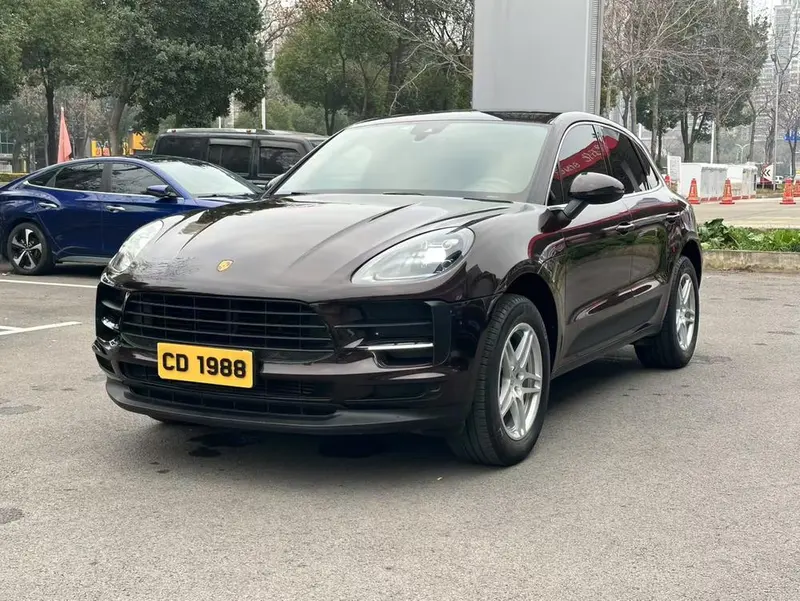 Porsche Macan, 2021