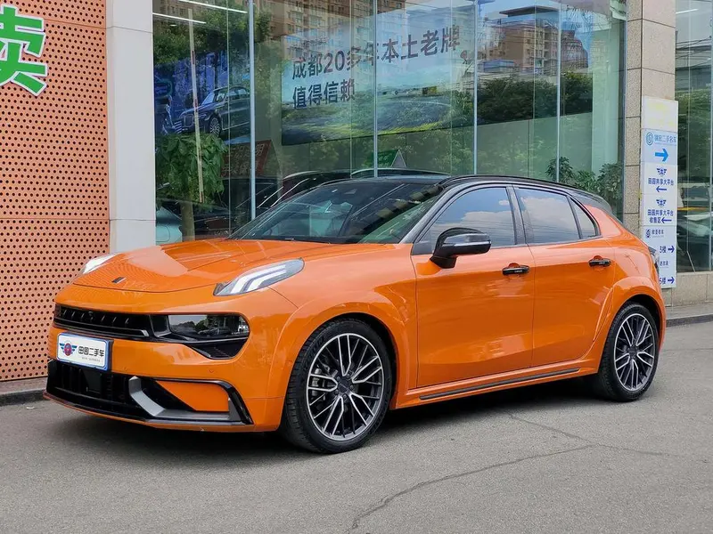 Lynk & Co 02 Hatchback, 2021