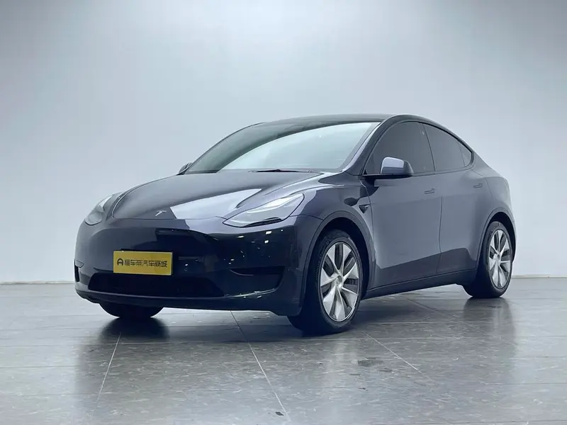 Tesla Model Y, 2022