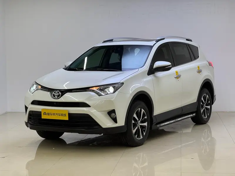 Toyota RAV4 2.0L CVT 2WD Style Edition, 2016 — фото 1