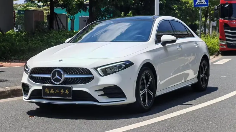 Mercedes-Benz A-Class A 200 L Sport Fashion Edition, 2022 — фото 1