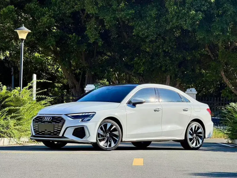 Audi A3 Facelift A3L Limousine 35 TFSI Fashion Sport Version, 2023 — фото 1