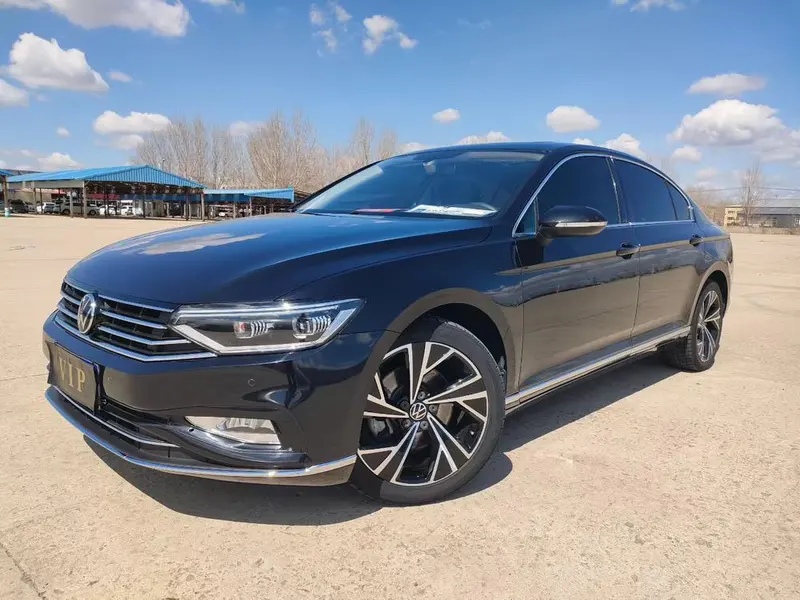 Volkswagen Magotan 330TSI DSG 30 Anniversary Edition, 2021 — фото 1