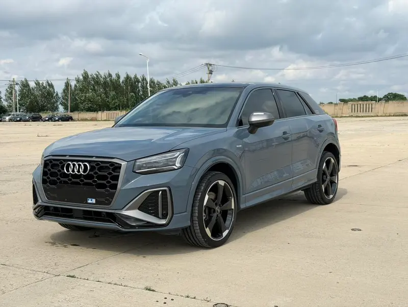 Audi Q2L, 2022