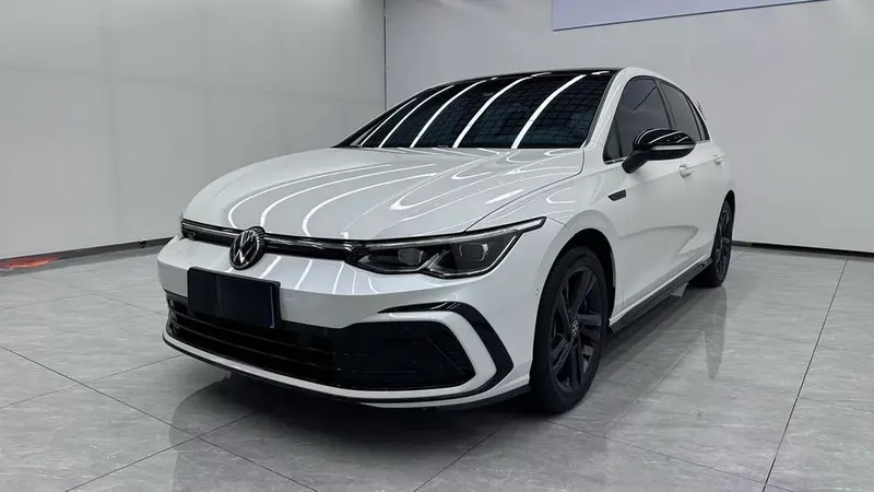 Volkswagen Golf Facelift 280TSI DSG R-Line Lite, 2023 — фото 1