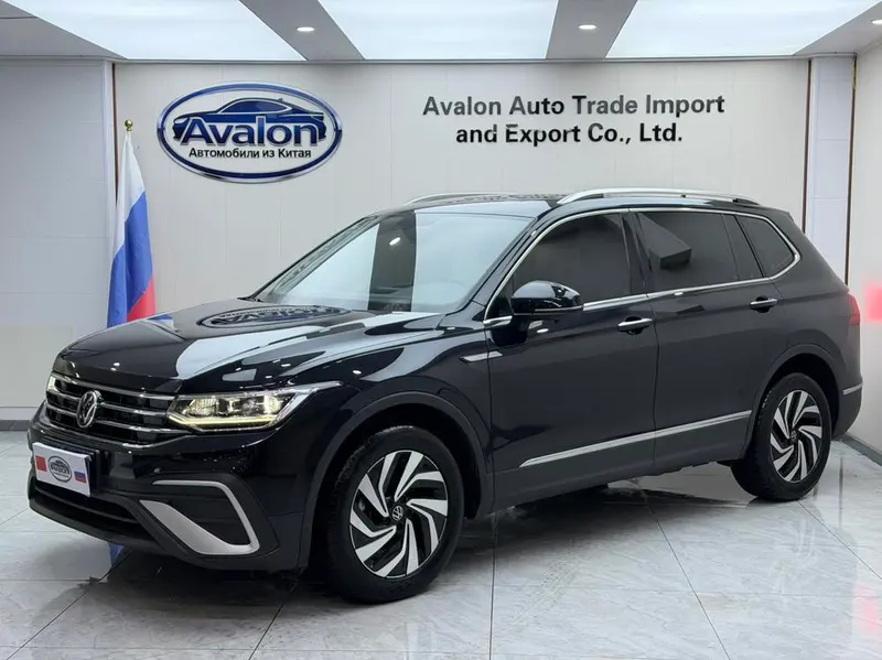 Volkswagen Tiguan L 280TSI Trendy Edition, 2023 — фото 1