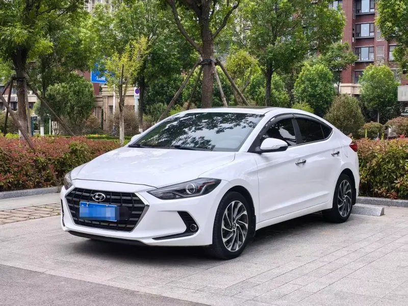 Hyundai Elantra Lingdong, 2019