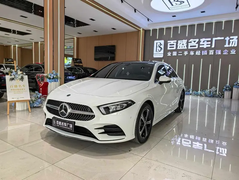 Mercedes-Benz A-Class A 200 L Sport Fashion Edition, 2023 — фото 1