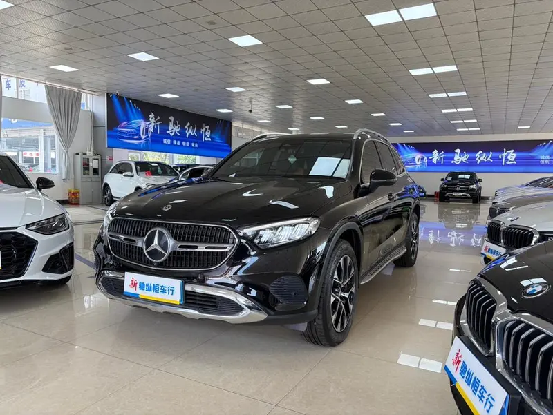 Mercedes-Benz GLC GLC 260 L 4MATIC Version 7 Seater, 2023 — фото 1