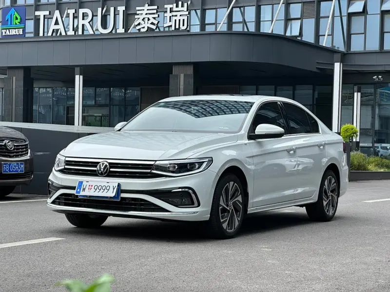 Volkswagen Bora, 2025