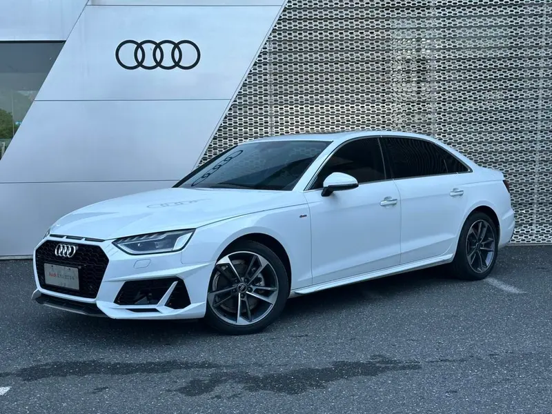 Audi A4L 40 TFSI Fashion Version, 2022 — фото 1