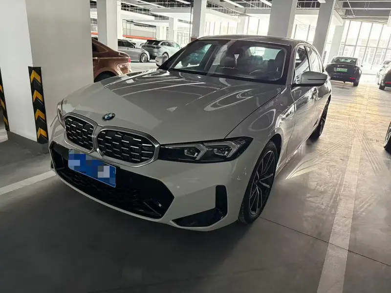 BMW 3-Series, 2025