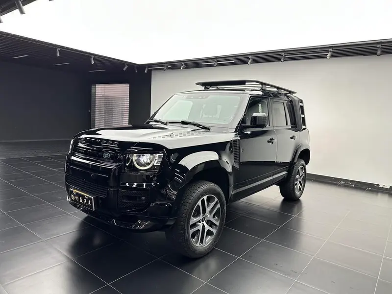 Land Rover Defender, 2023
