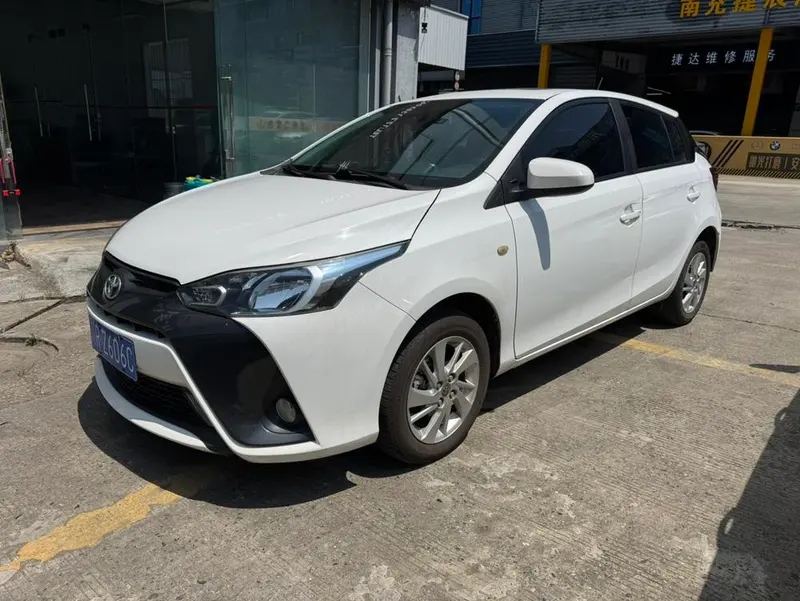 Toyota Yaris L Facelift 1.5G CVT Stylish Sunroof Edition, 2016 — фото 1