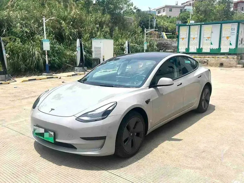 Tesla Model 3 Edition, 2022 — фото 1