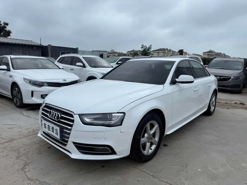 Audi A4L 35 TFSI Auto Standard Version, 2013 — фото 1
