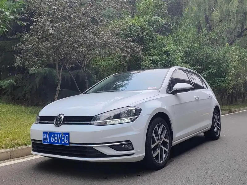 Volkswagen Golf 挚爱 версия 200TSI DSG Комфорт, 2020 — фото 1
