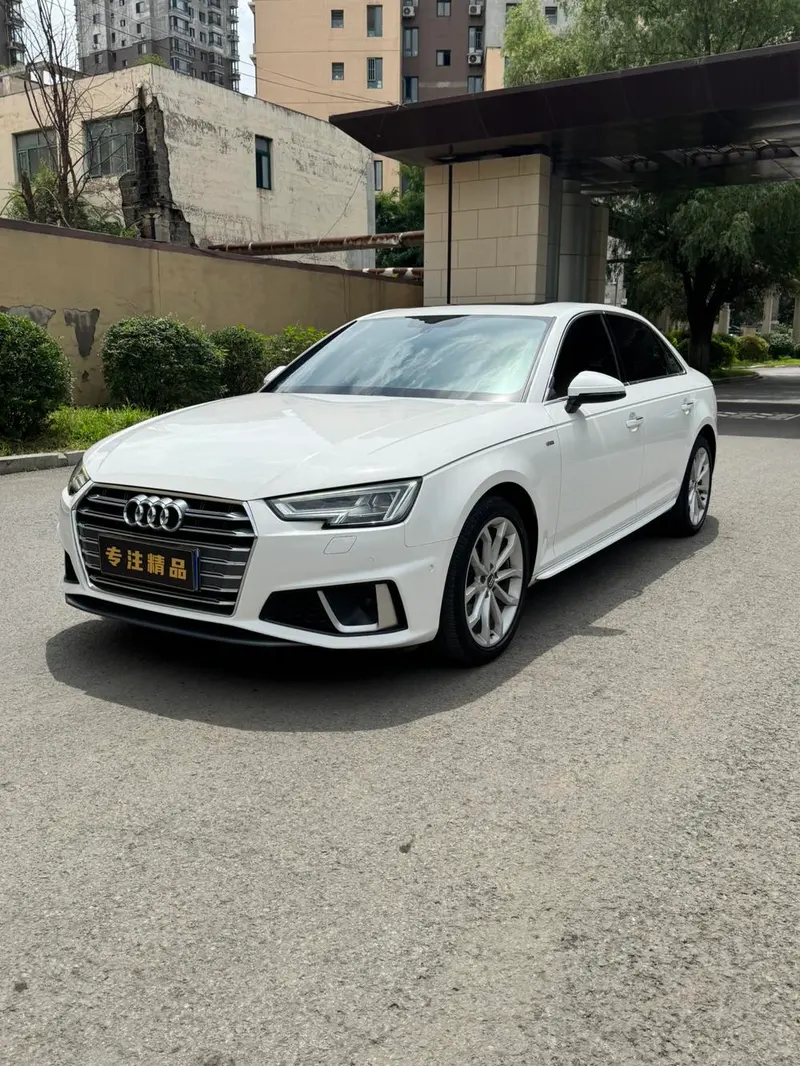 Audi A4L 40 TFSI Fashion Version CN6, 2019 — фото 1