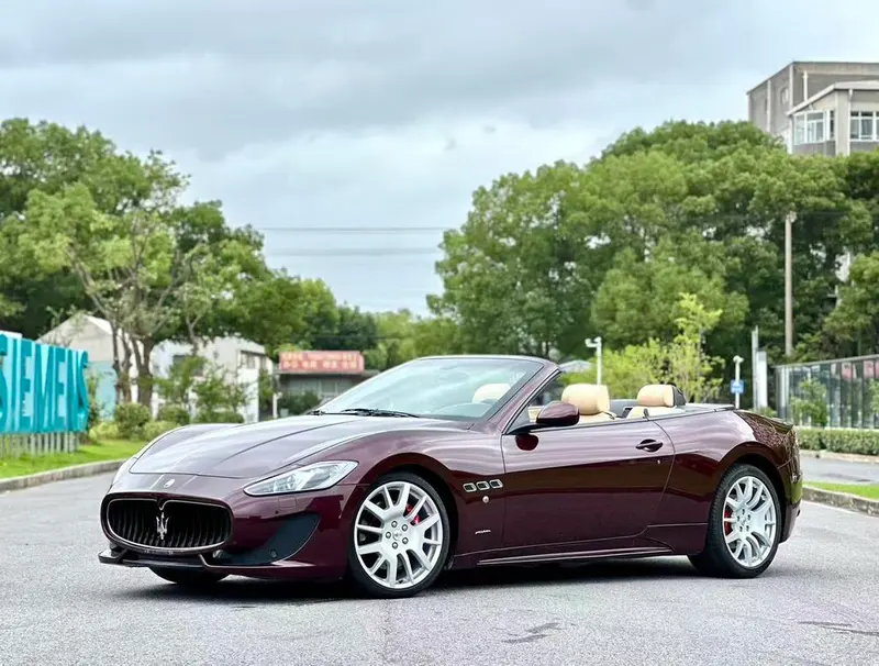 Maserati GranCabrio, 2012