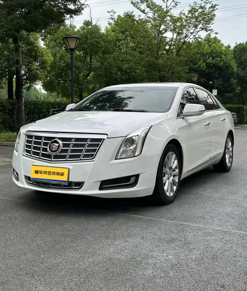 Cadillac XTS, 2015
