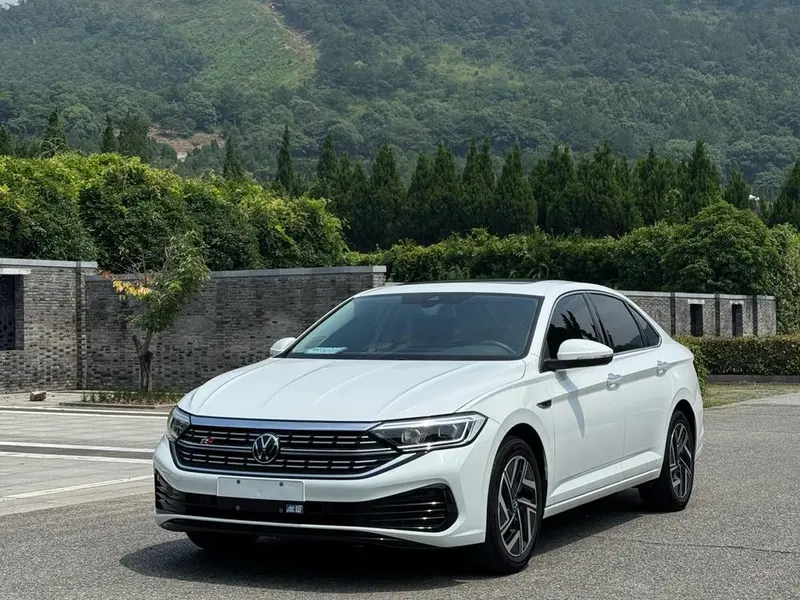 Volkswagen Sagitar, 2023