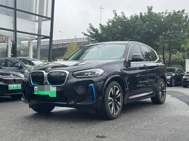 BMW iX3, 2022