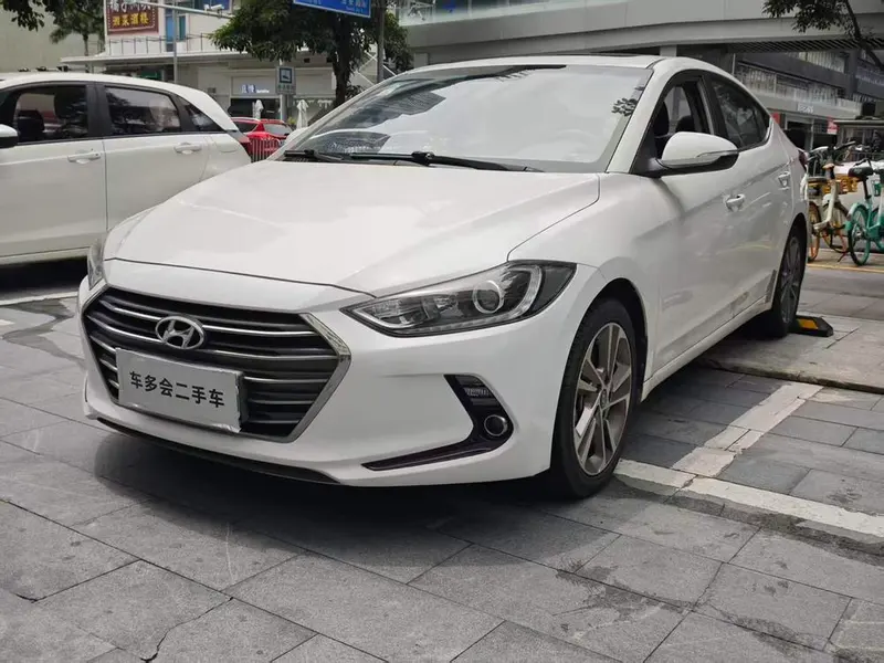 Hyundai Elantra Lingdong, 2016