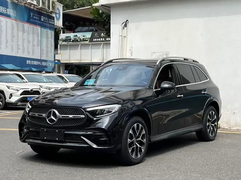 Mercedes-Benz GLC GLC 260 L 4MATIC Luxury Version 5 Seater, 2024 — фото 1