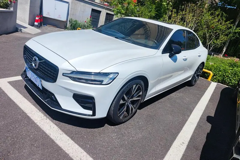 Volvo S60, 2021