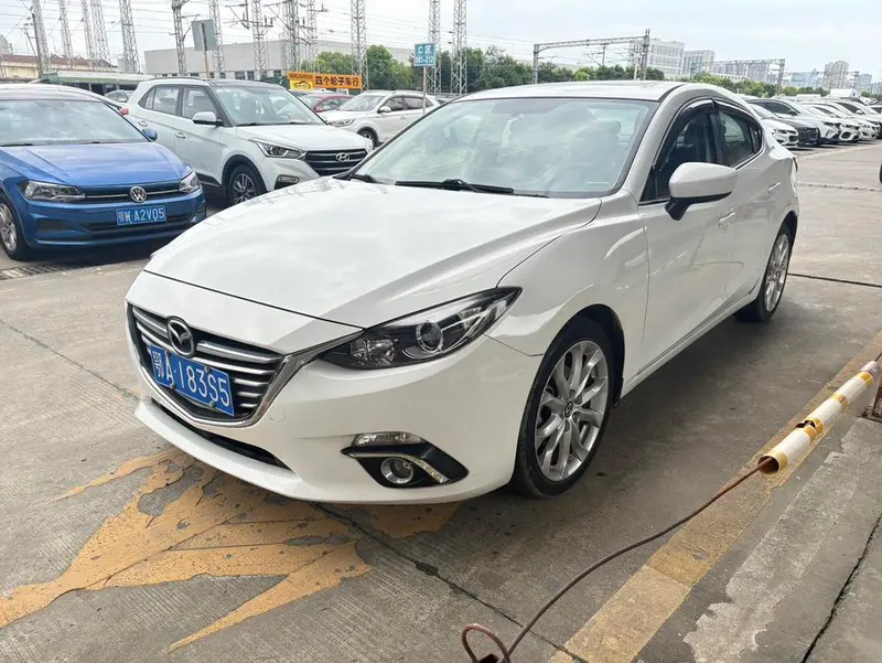 Mazda 3 Axela, 2014