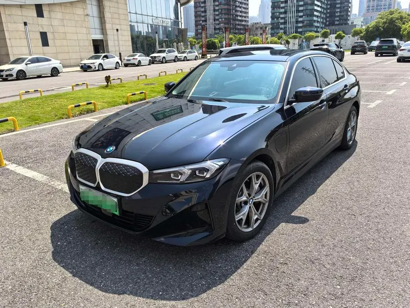BMW i3, 2025