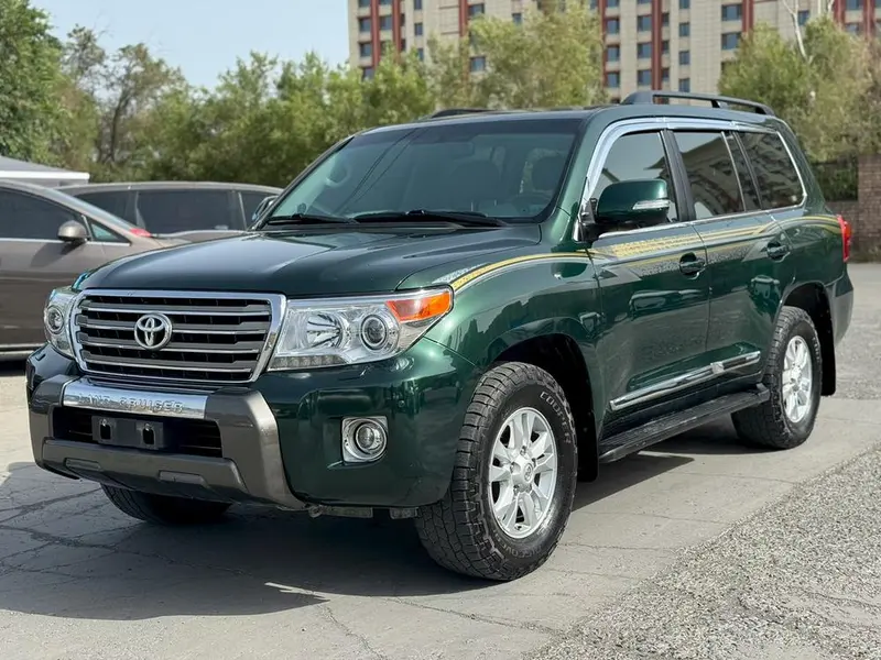 Toyota Land Cruiser, 2012