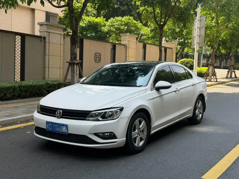 Volkswagen Lamando, 2015