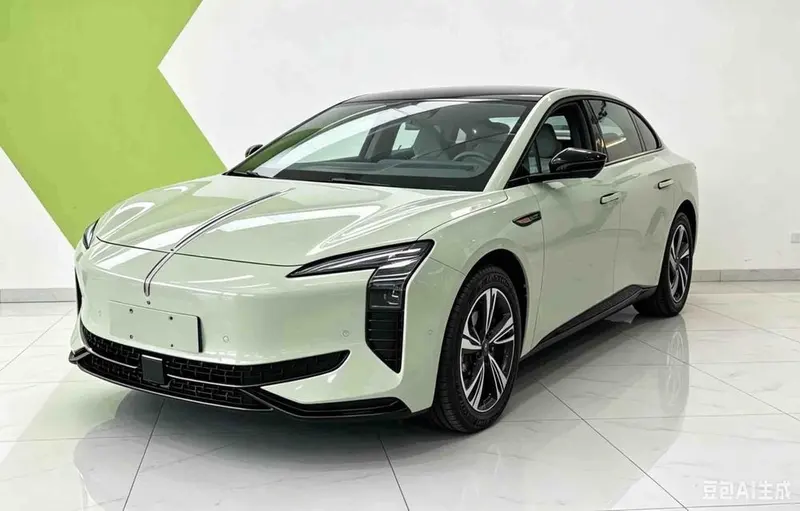 Hongqi EH7, 2025