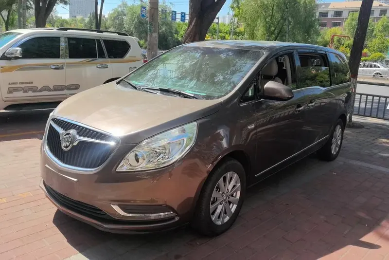Buick GL8, 2017
