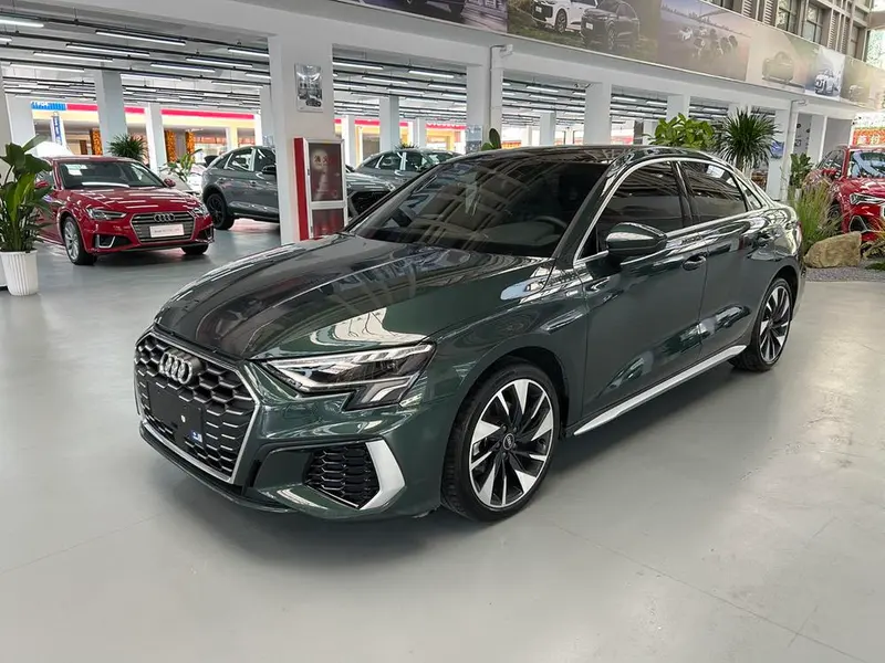 Audi A3 Facelift A3L Limousine 35 TFSI Fashion Elite Version, 2023 — фото 1