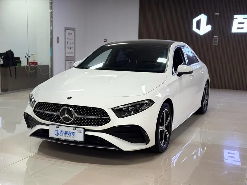 Mercedes-Benz A-Class A 200 L Sport Fashion Edition, 2023 — фото 1