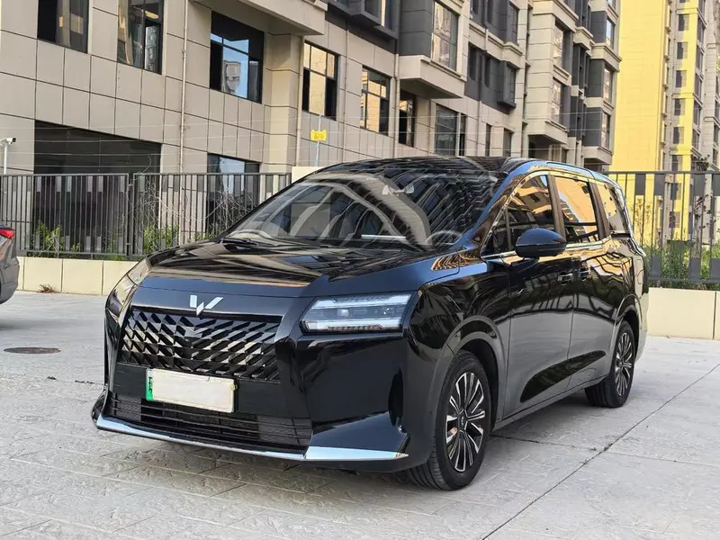 Wuling Xingguang 730 PHEV, 2025