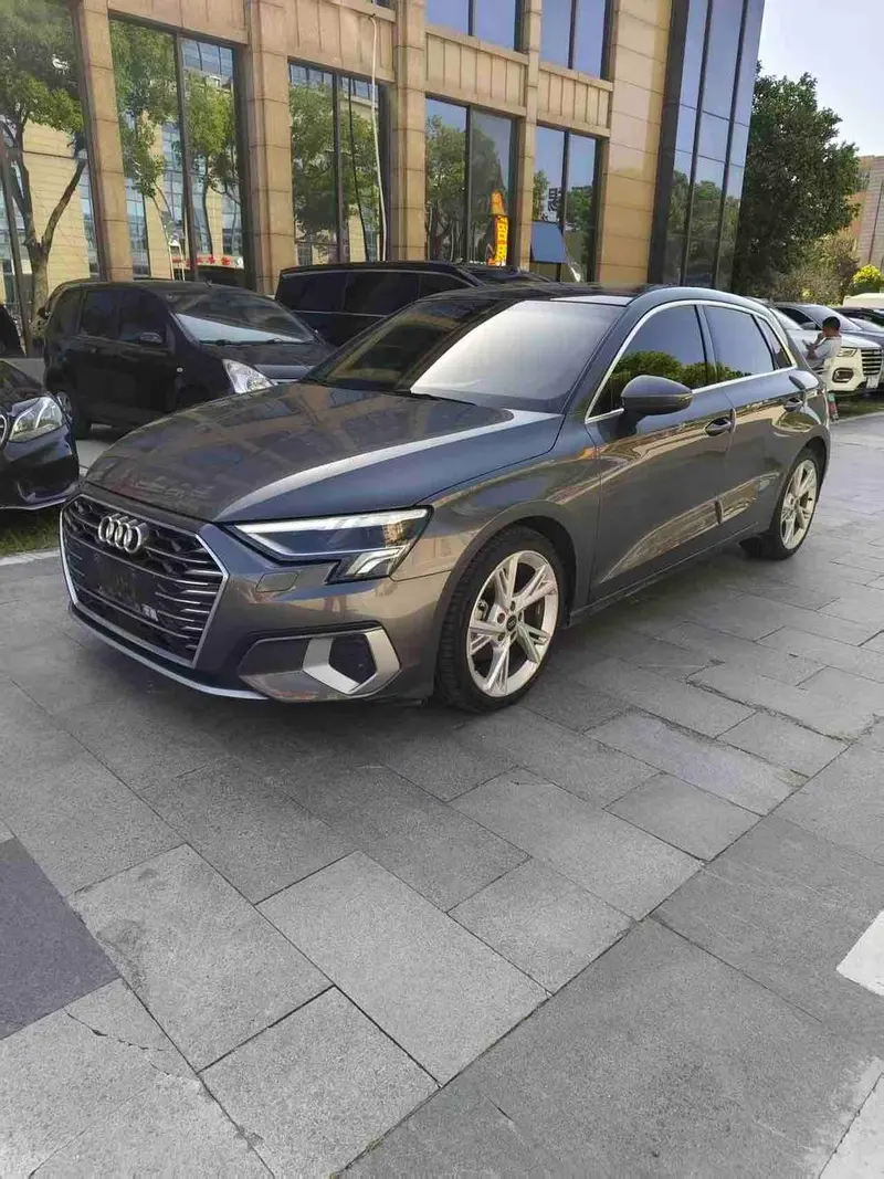 Audi A3 Sportback 35 TFSI Luxury Elite Version, 2022 — фото 1