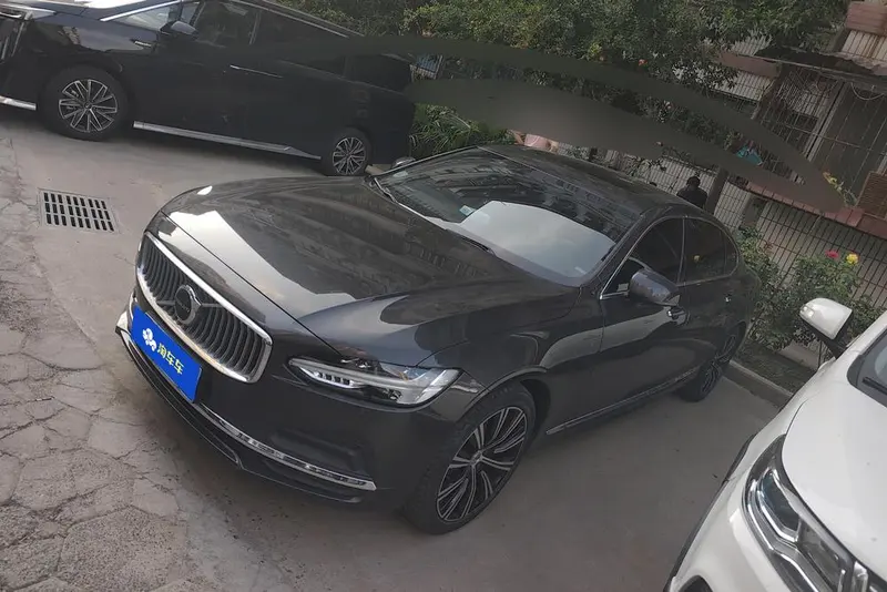 Volvo S90, 2022